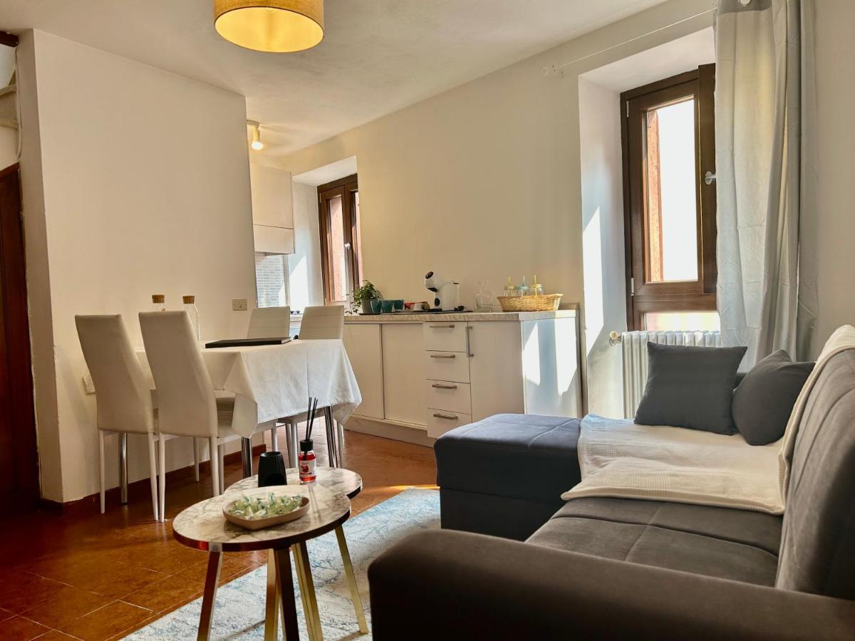 Tua Duplex Apartment Salo Luaran gambar